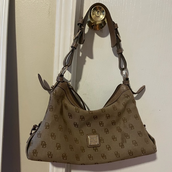Dooney & Bourke HandBag - Picture 1 of 5